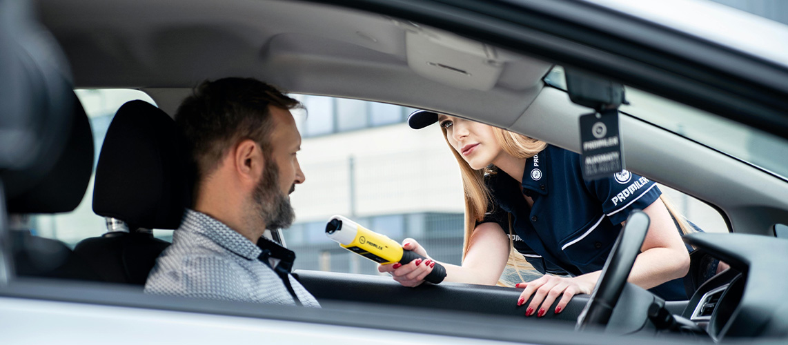 policier éthylotest conducteur
