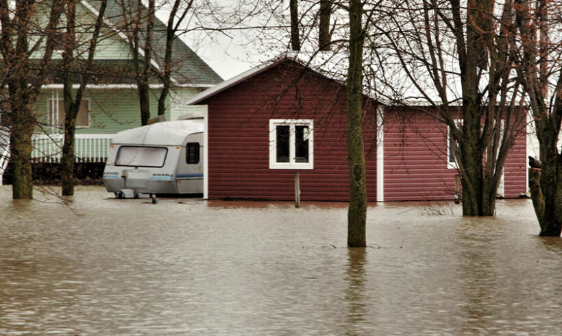 Classement en zone inondable du PLU : le contrôle du juge est restreint à l&rsquo;erreur manifeste d&rsquo;appréciation (CAA Douai, 13 fév.2014)
