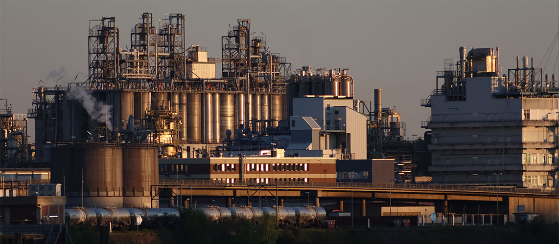 usine vue de loin