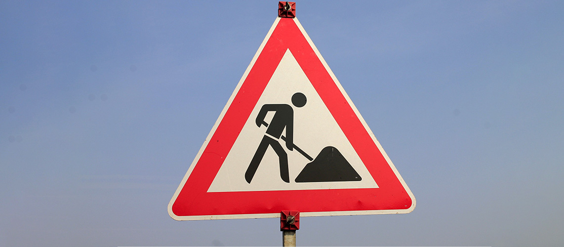 travaux panneau ciel bleu