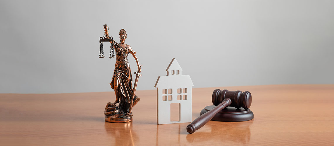 statue justice tableau maillet maison