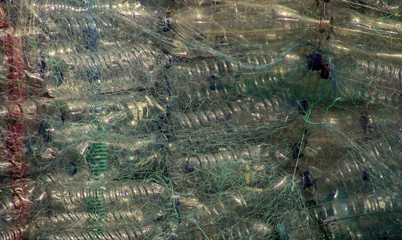 Déchets plastiques à usage unique : un Etat exemplaire par anticipation