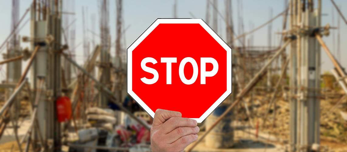 interruption de travaux panneau stop