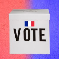 Nuances politiques :  contestation de l&rsquo;inscription dans les blocs de clivage des deux extrêmes